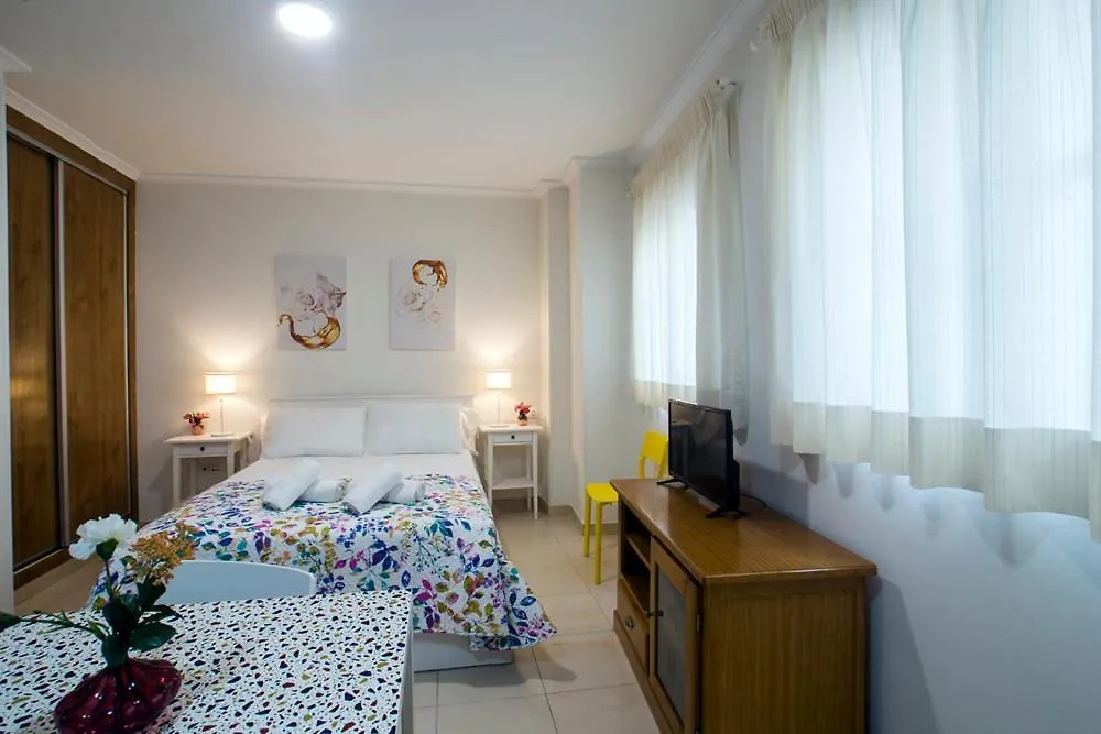 Apartamentos Amat - Only Adult - Playa El Bajondillo Torremolinos 0*,