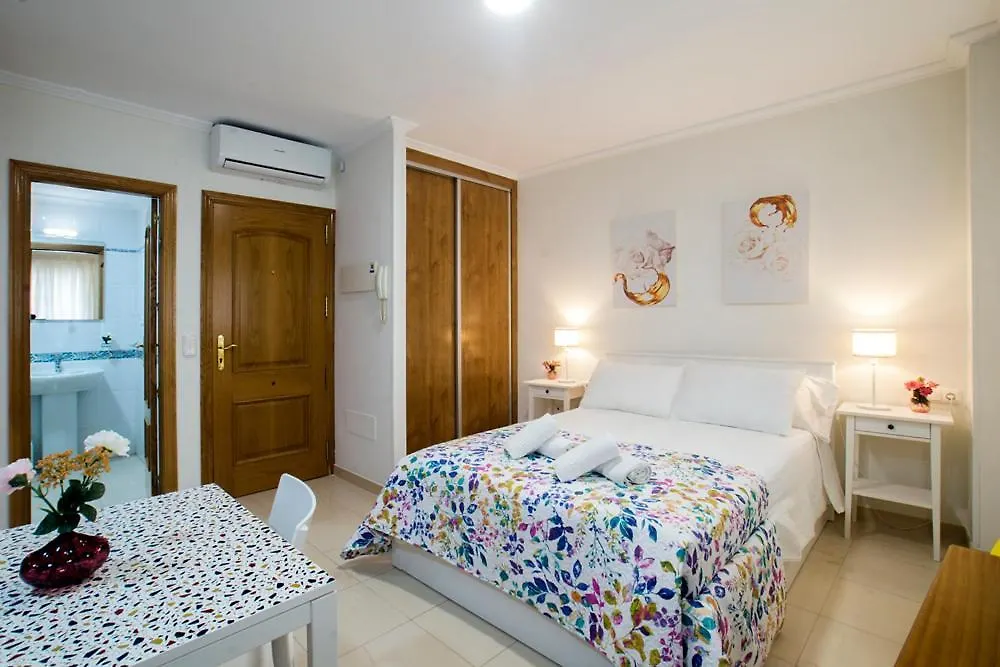 Apartamentos Amat - Only Adult - Playa El Bajondillo トレモリノス